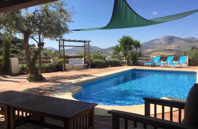 Belle ferme restaurée avec piscine privée à Malaga, Andalousie