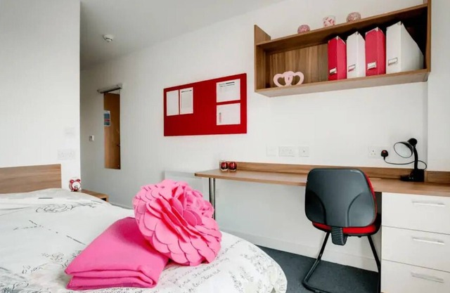 Beautiful Room in Birmingham