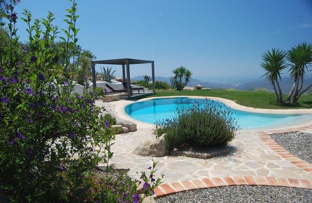 Une magnifique villa de charme, de caractère et de beauté rustique.