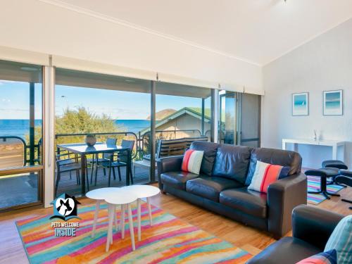 Beautiful Sea Front 3BR with Great Views