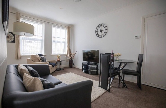 Beautiful Seaside Apartment is 5 mins walk to Town Centre and Metro Station.....