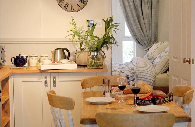 Beautiful Seaside Ground Floor Apartment