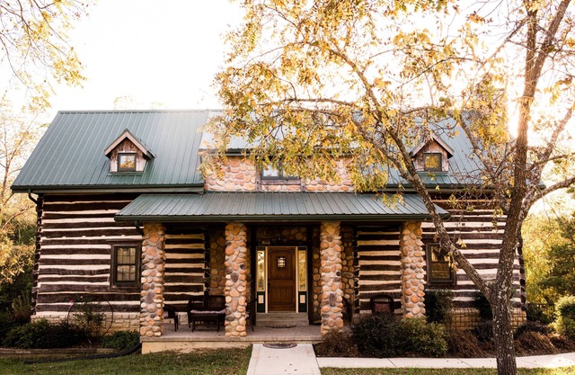 Belle maison en bois isolée - Niché dans le pays!