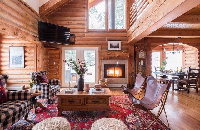 Beautiful, secluded mountain retreat, 30mins to 7 ski resorts