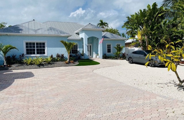 Beautiful, Spacious, Single Story Home - Islamorada
