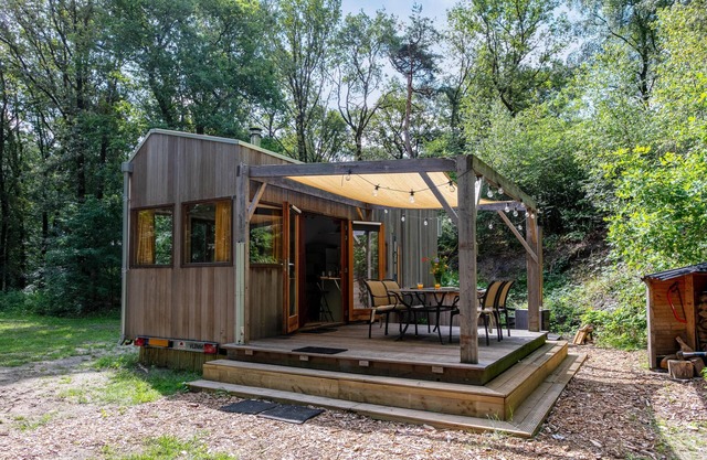 Belle petite maison avec bain