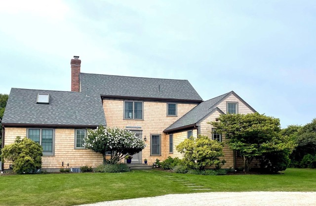 Beautiful private oasis in sought after Tom Nevers East