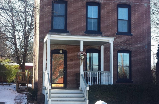Belle maison de ville à Turners Falls!