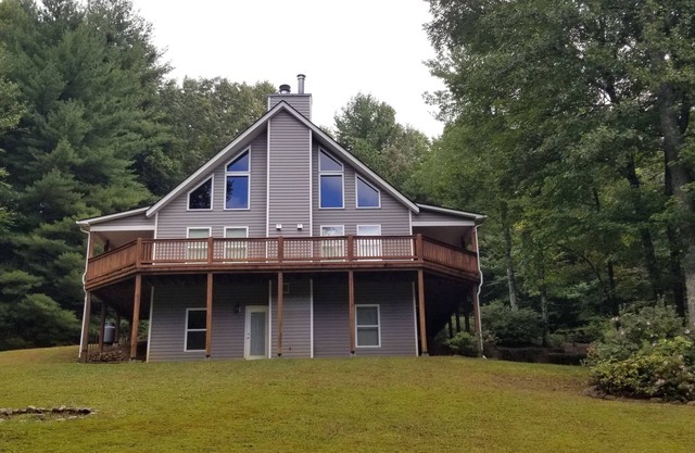 Beautiful Tranquil Mountain Home in Andrews, NC