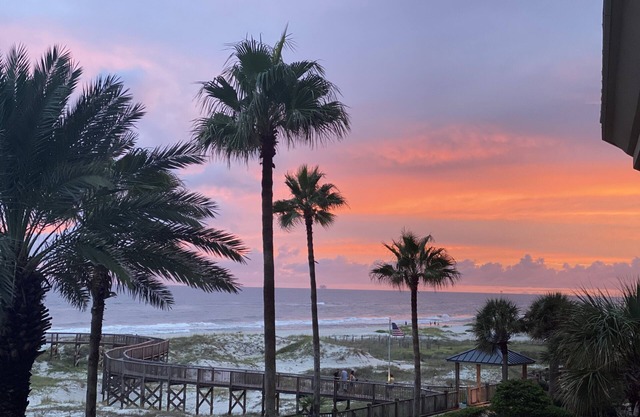 Beautiful Two-Bedroom Gulf-Front Condo at Catalina in The Beach Club!