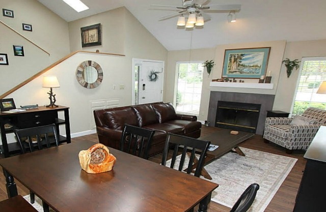 NOUVELLE LISTE! MAGNIFIQUE VILLA DE DEUX HISTOIRES à TELLICO VILLAGE GOLF RESORT!