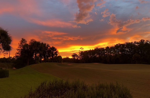 Magnifique condo de golf de Naples mis à jour à Cypress Woods CC