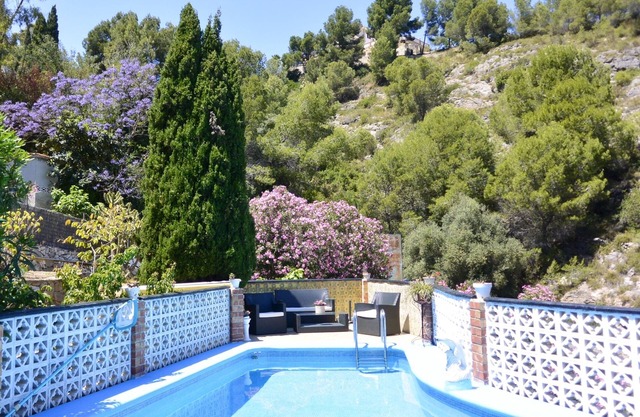 Belle villa près d'Oliva avec piscine privée, terrasse et vue sur la mer
