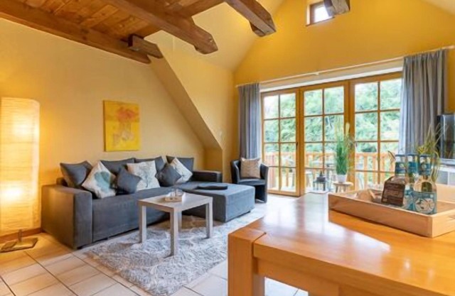 Beautiful vacation apartment for up to 4 people with balcony and dogs are welcome