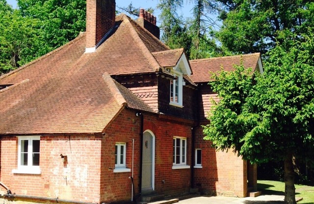 Magnifique cottage victorien à Ashtead, accès facile à Londres dans la campagne