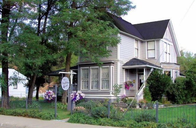 Beau centre-ville victorien 1 pièce pour 2 pp 125 $ ou toute la maison 12 pp 495 $