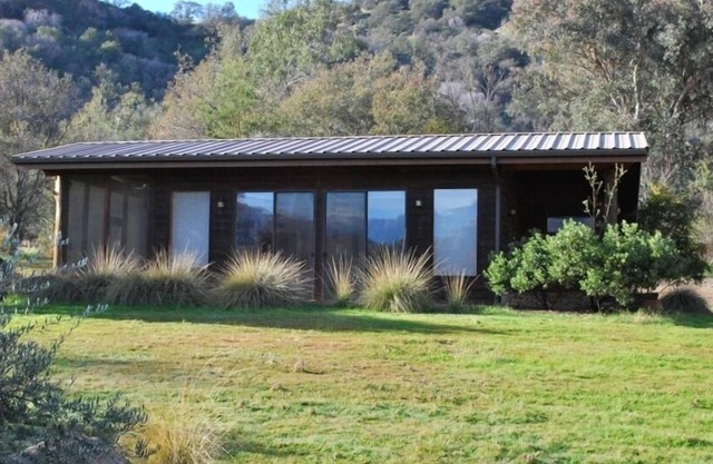 Belles vues. Chalet entièrement meublé. Privé