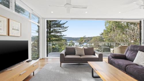 Beautiful Views, Secluded Beaches and Stunning Bush Walks All At Your Doorstep