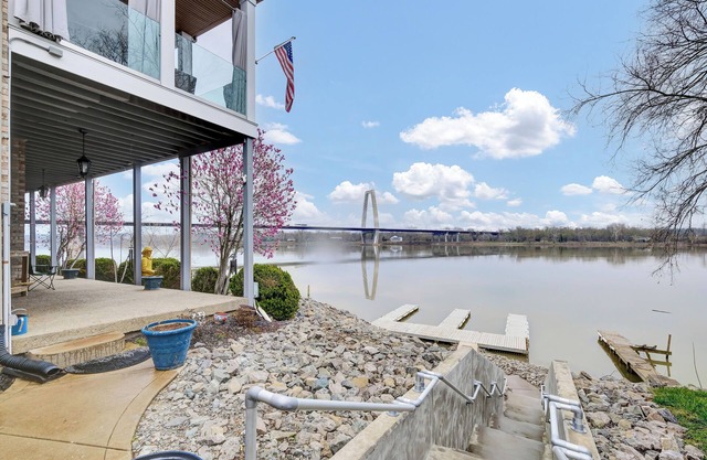 Spacious home on the river with Boating, lodging, and Pickleball available!