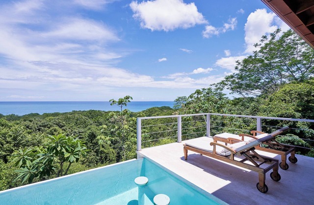 Belle villa avec piscine à débordement et vue panoramique à couper le souffle - Casa Mango