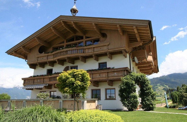 Magnifique maison de vacances pour 6 personnes avec WIFI, TV, patio, vue panoramique et parking
