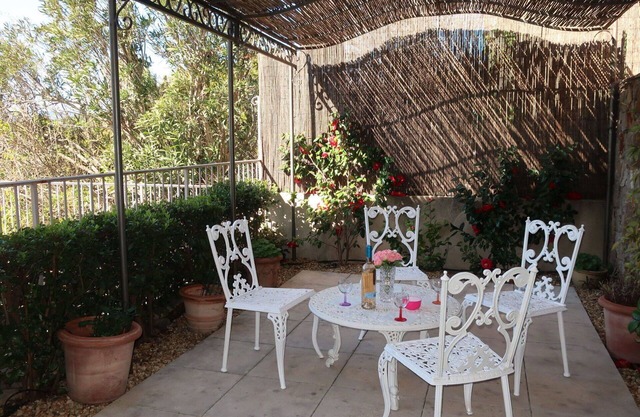 Magnifique maison de vacances pour 4 personnes avec WIFI, TV, terrasse, vue panoramique et parking
