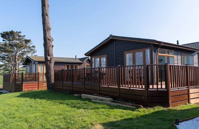 Beautiful villa for 6 people with WIFI, pool, TV, terrace, pets allowed and parking