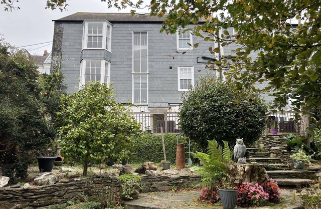 Magnifique maison de vacances privée pour 14 personnes avec WIFI, TV, terrasse et parking