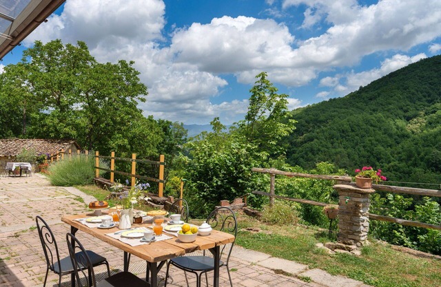 Merveilleuse maison de vacances avec piscine privée, WIFI, TV et vue panoramique, près de Florence
