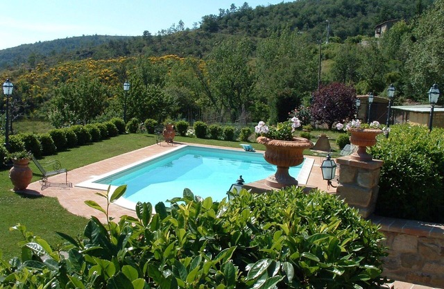 Merveilleuse maison de vacances pour 6 personnes avec piscine, WIFI, TV, vue panoramique et parking