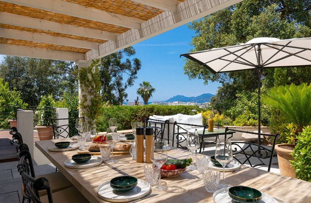 Beautiful villa with private garden, pool, sea view, walking distance from beach