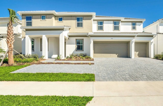 Beautiful Villa with Cinema Room and Pool-2521SD