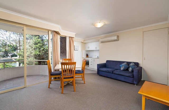 Beautiful Wahroonga Apartment