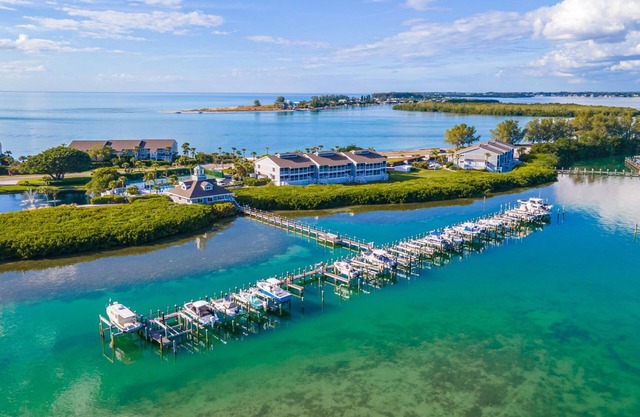 Beautiful Waterfront Condo à Boca Grande North - Un espace serieux et joyeux!