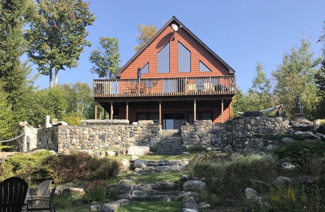 Belle maison au bord de l'eau toute l'année sur le lac Crystal Moose