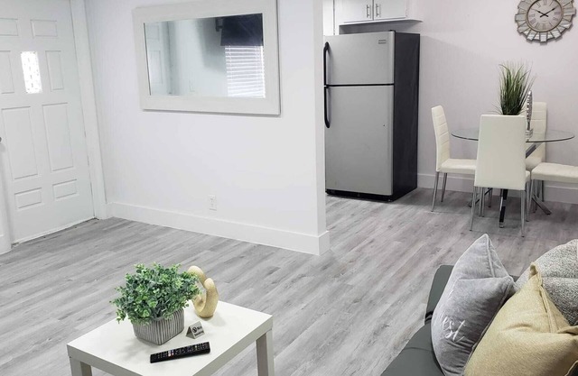 ★★★★★Beautiful1 BR Apt | Near The b̳e̳a̳c̳h̳, Casino & Shops