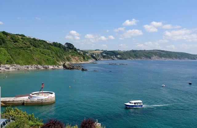Appartement joliment aménagé avec vue sur la mer et parking
