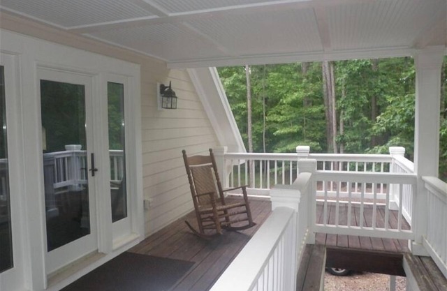 Magnifiquement Extra-Grand (1700sq pi) une chambre de vues 1. chalet 5 de bain / bois