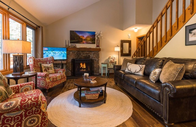 Un chalet de montagne luxueux et confortable - À quelques pas de la rivière Big Thompson