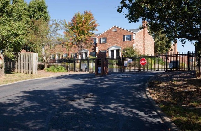 Condo magnifiquement meublé juste à côté de l'Augusta National!