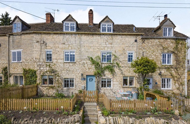 Beautifully presented dog friendly holiday cottage in the Cotswolds - Peppercorn Cottage