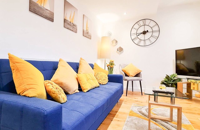 Beautifully presented 4 bedroom flat in a great location