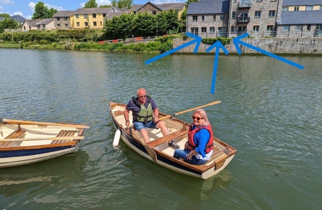 Beautifully presented 4 person holiday let with Views of Pembroke Castle