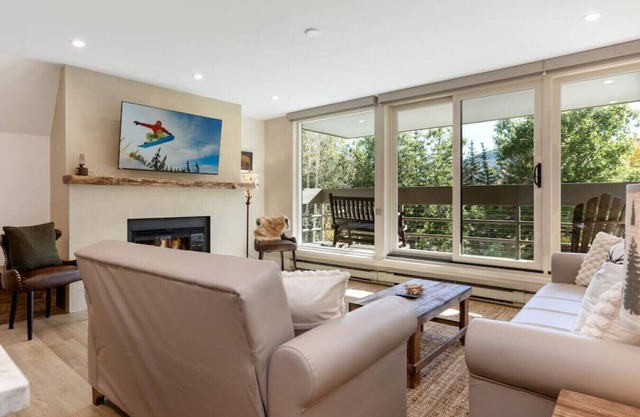 Beautifully Remodeled West Vail Luxury Condo