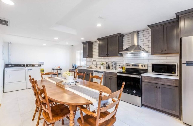 Beautifully Renovated Apartment Near Little Cottonwood Canyon