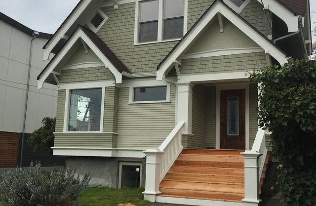 Beautifully restored 1909 home 5bedroom/2bath perfect walkable Ballard location!