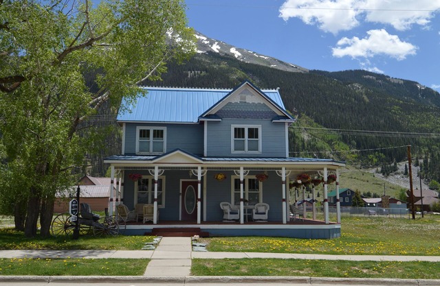 Magnifiquement restaurée maison victorienne de montagne meublée avec des antiquités authentiques!
