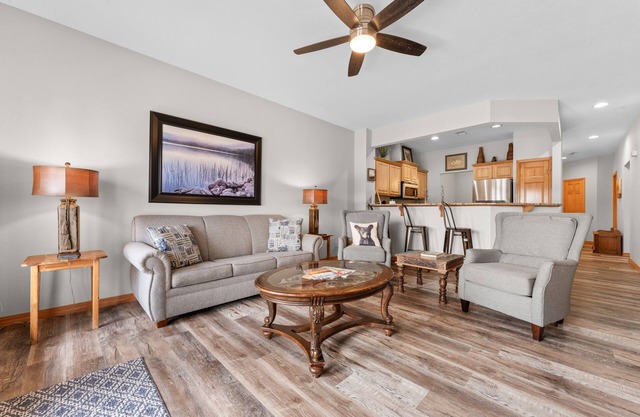 Beautitul 2 bed condo at Celebration Cove, on Table Rock Lake!!