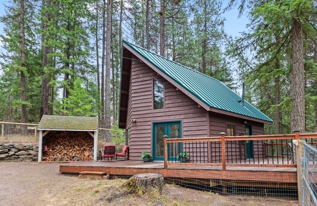 Scenic Bay Cabin with Boat Slip on Lake Coeur d'Alene