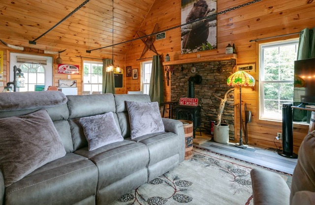 Beaver Dam Lodge-Hills Creek, PA Grand Canyon & Wellsboro!!!